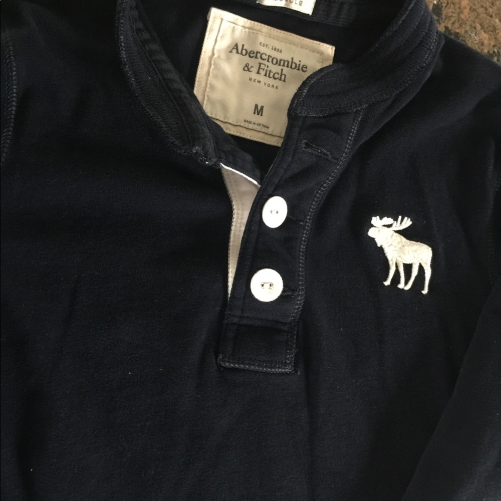 Abercrombie & Fitch sweater